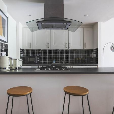 2Bed Stratford Apt With Easy Access To Central London, O2, Excel, Parking Nearby Extérieur photo